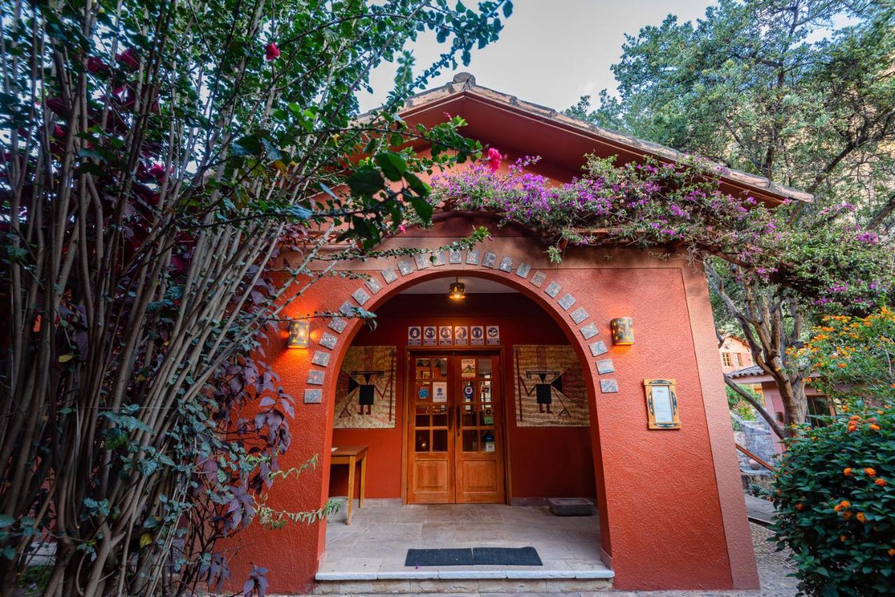 Hotel Pakaritampu Ollantaytambo Exterior foto