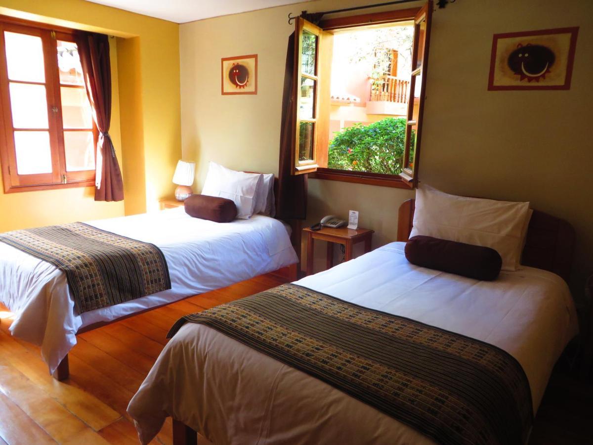 Hotel Pakaritampu Ollantaytambo Exterior foto